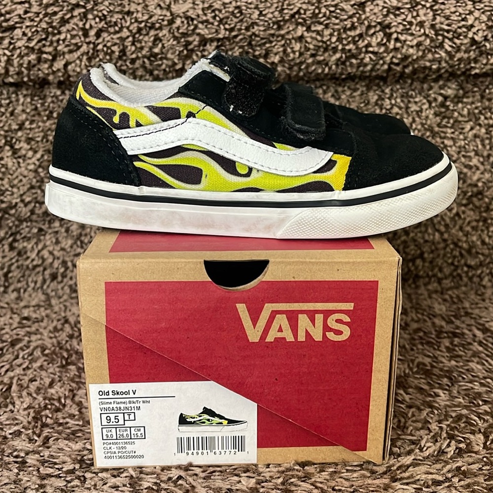 ⭐️Vans Old Skool V⭐️